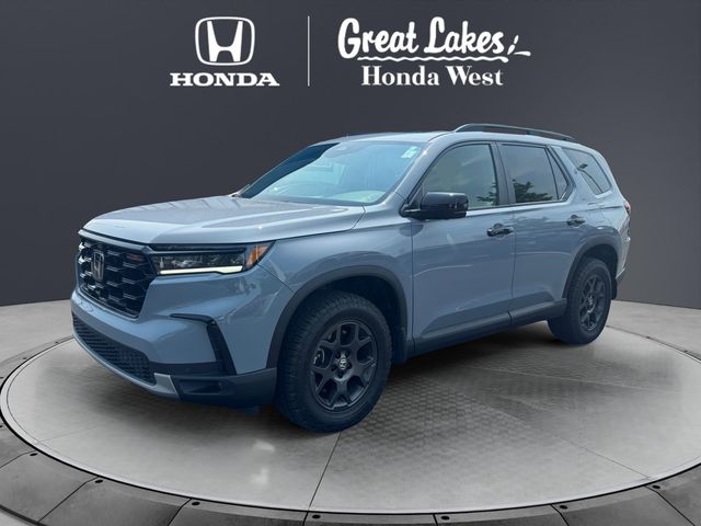 Sonic Gray Pearl 2025 Honda Pilot SUV / Crossover All-Wheel Drive Automatic