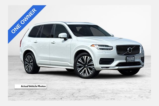2021 Volvo XC90 Momentum