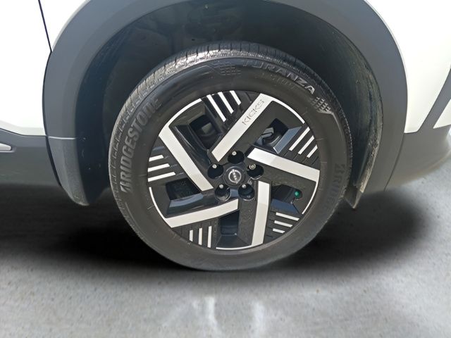 Used 2025 Nissan Kicks SUV