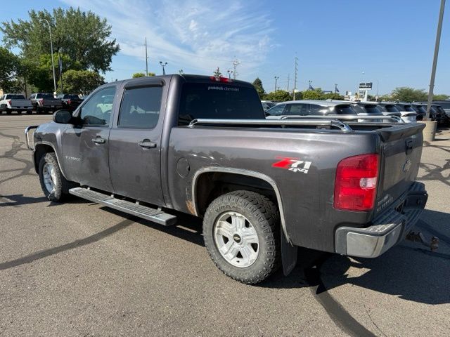 2011 Taupe Gray Metallic Chevrolet Silverado 1500 LT 4X4 Truck