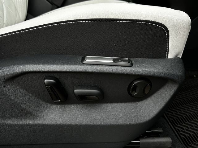 car-gallery-32