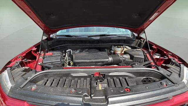 Used 2022 Red Chevrolet RST image 32