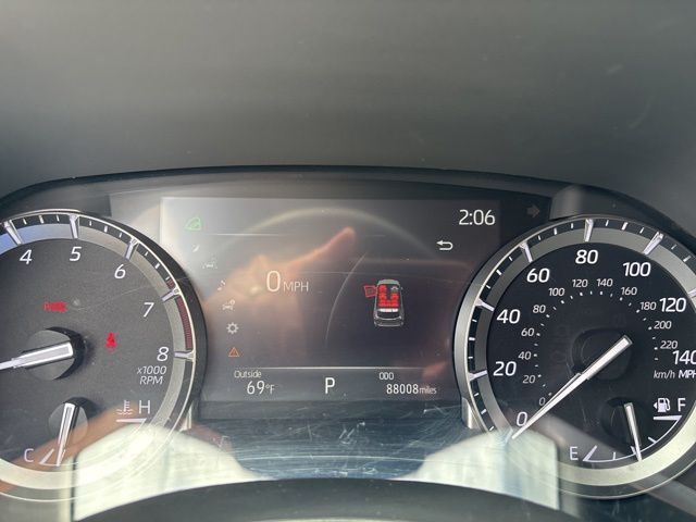 Used 2021 Toyota Highlander SUV