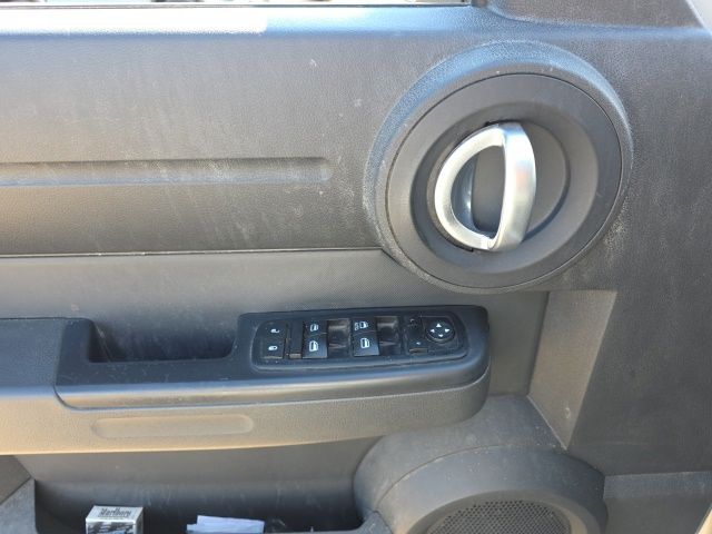 2011 Bright Silver Metallic Dodge Nitro Heat 4X4 SUV