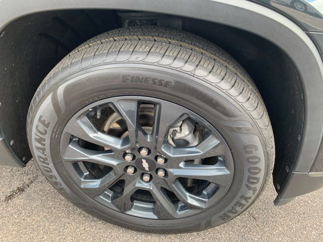 2021 Chevrolet Traverse RS photo