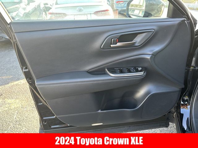 2024 Toyota Crown XLE 4