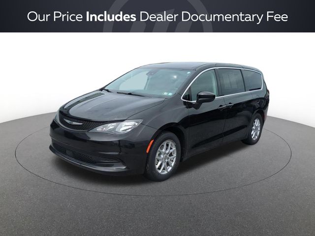 2023 Chrysler Voyager LX FWD