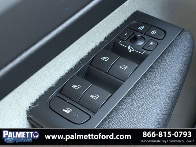 used 2019 Volvo XC40 car, priced at $22,998