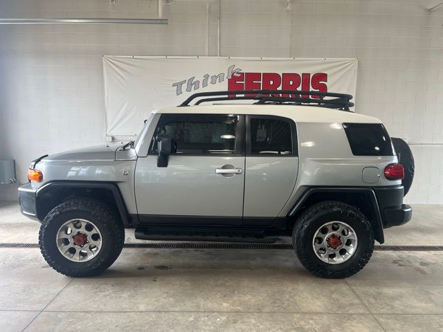2012 Toyota FJ Cruiser photo