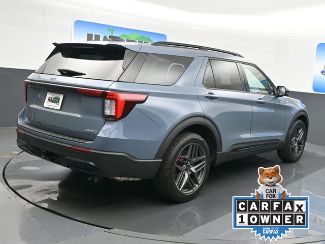 2025 Ford Explorer ST-Line photo