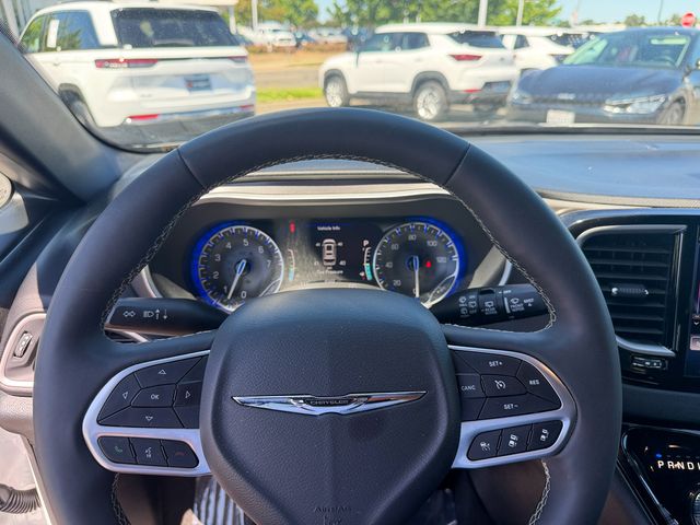 used 2025 Chrysler Pacifica car, priced at $26,115