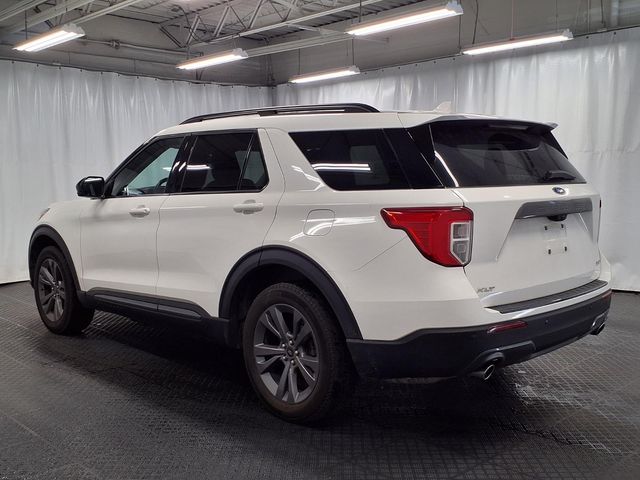 2023 Ford Explorer - Image 2
