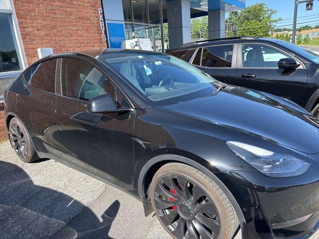 Black 2022 Tesla Model Y Performance AWD SUV / Crossover All-Wheel Drive 1-Speed Automatic