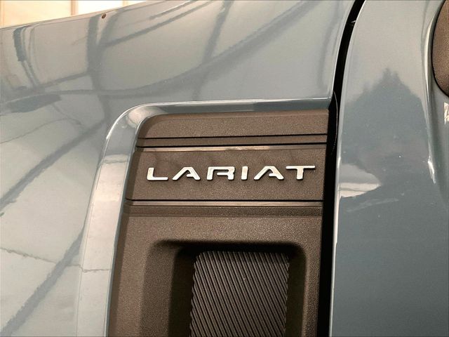 2022 Ford Maverick Lariat Blue at Grove City Ford