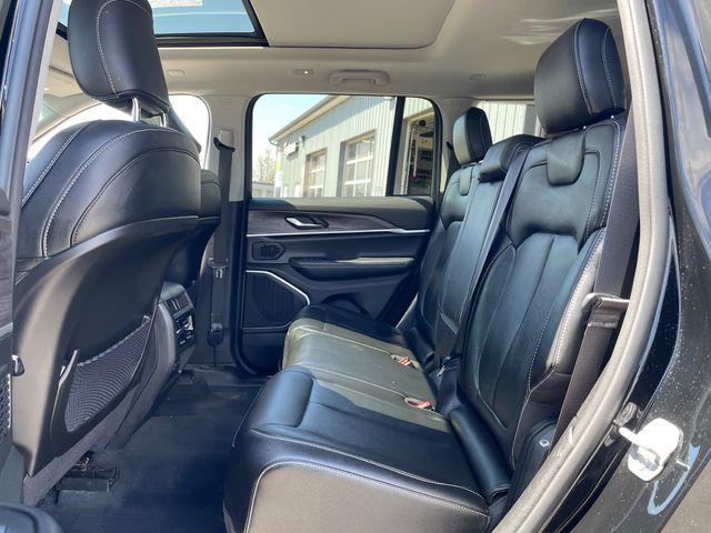 2023 Jeep Grand Cherokee 4xe - Diamond Black Crystal Pearlcoat exterior view 12