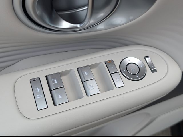 New 2026 Black Hyundai SEL image 11