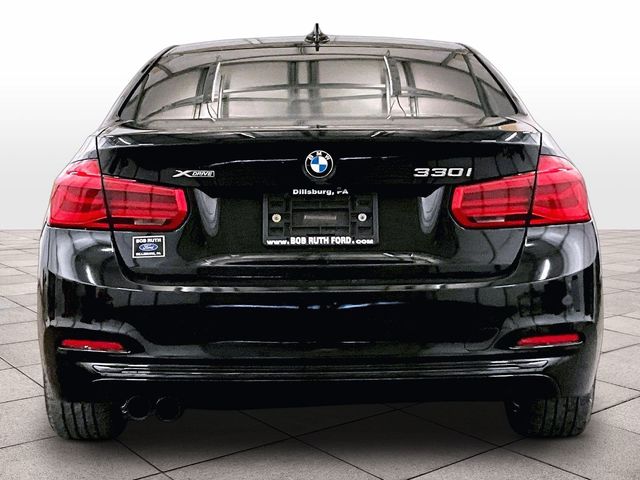 2018 BMW 3 Series 330i xDrive - 4