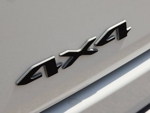 New 2026 White/off-white Jeep Upland image 7