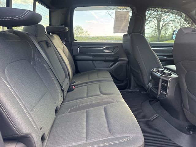 Used 2019 White Ram Big Horn/Lone Star image 11