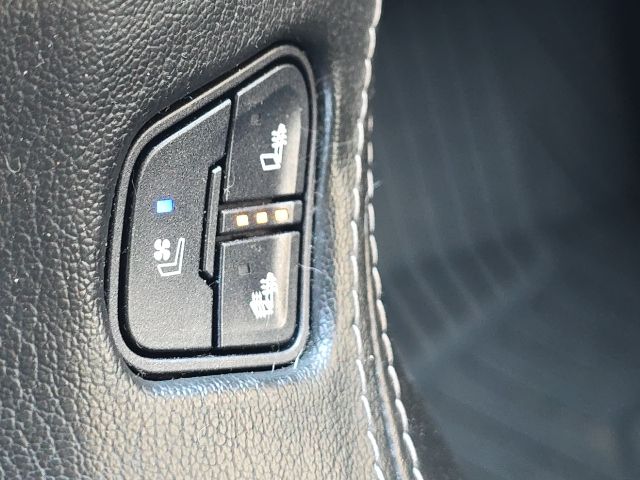 2020 GMC Yukon XL SLT:L43646A2