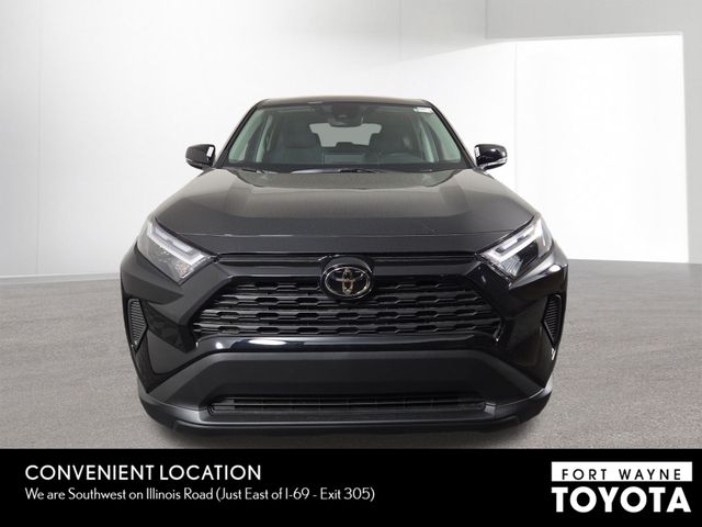 2025 Toyota RAV4 LE photo