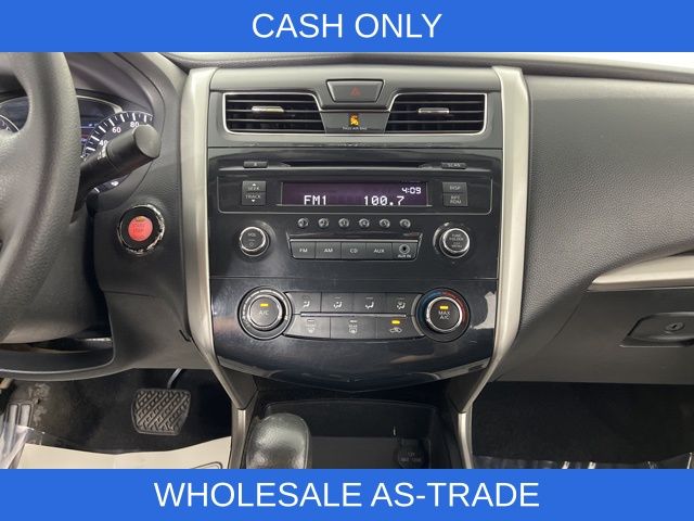2015 Super Black Clearcoat Nissan Altima 2.5 S FWD Sedan