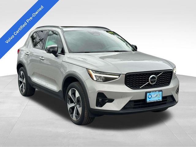 Silver 2024 Volvo XC40 SUV / Crossover All-Wheel Drive Automatic