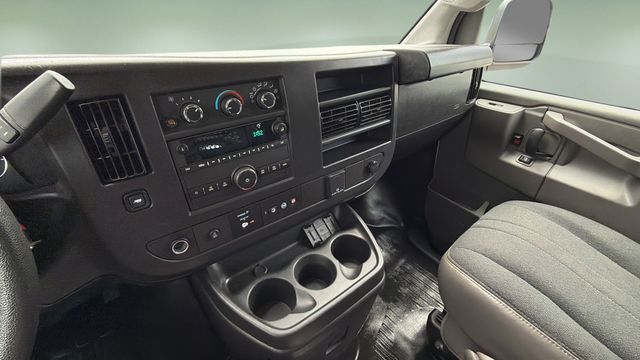 Used 2025 White GMC Work Van image 26