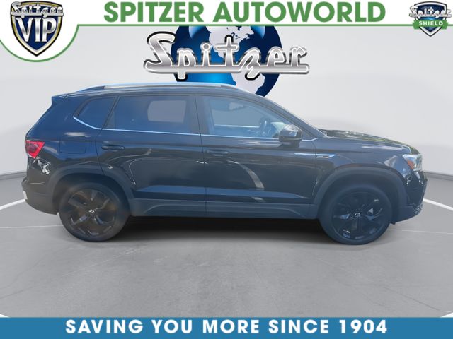 Certified Used 2023 Black Volkswagen 1.5T SE image 10