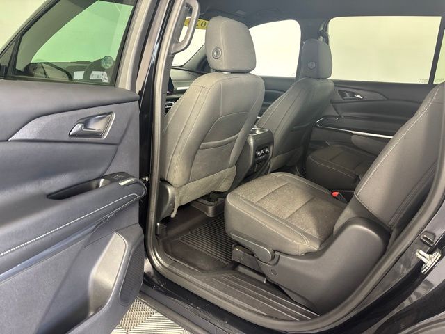 Used 2024 Chevrolet Traverse SUV