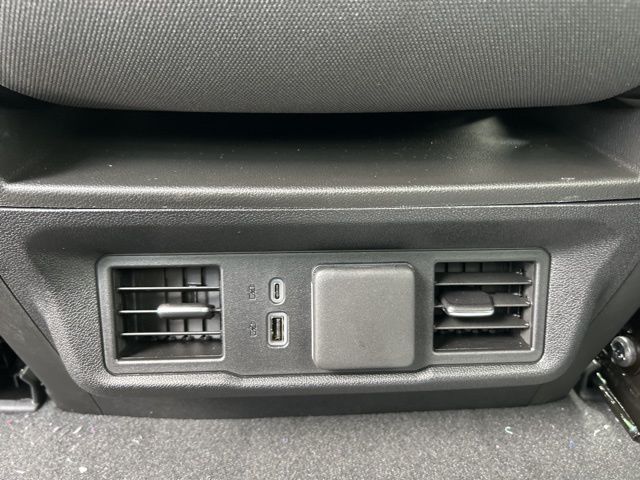 2025 Chevrolet Silverado 1500 LT photo