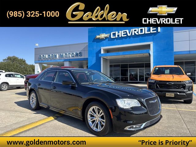 2019 Chrysler 300 Touring RWD