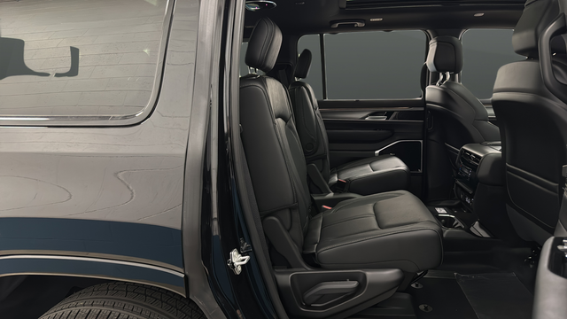 New 2026 High Gloss Black Jeep Limited Reserve image 25