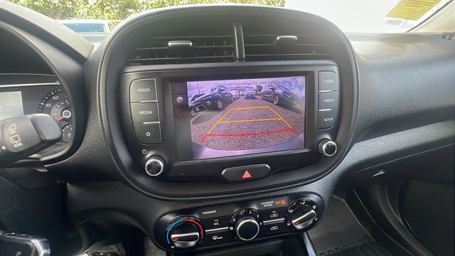 Certified Used 2022 Gray Kia LX image 28