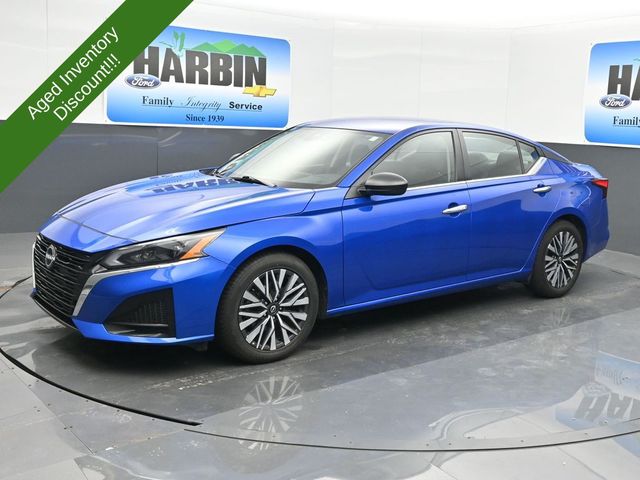 Bluestone 2025 Nissan Altima Sedan Front-Wheel Drive Continuously Variable Transmission