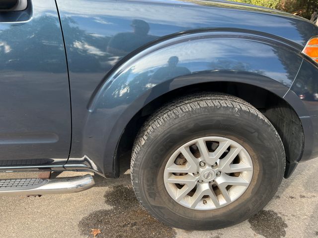 2016 Nissan Frontier SV 11