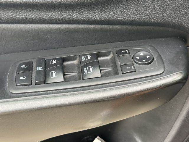 2020 Jeep Cherokee Trailhawk Silver at Victoria Chrysler Dodge Jeep Ram