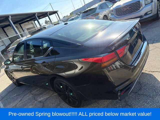 Used 2022 Black Nissan 2.5 SR image 4