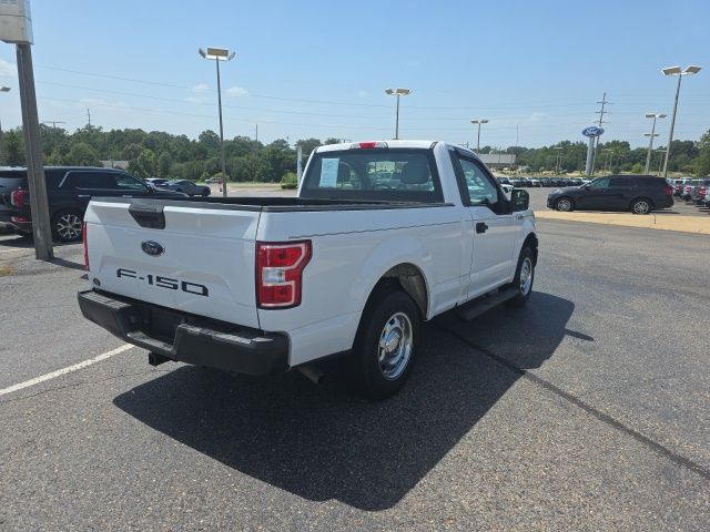 Used 2018 White Ford XL image 3