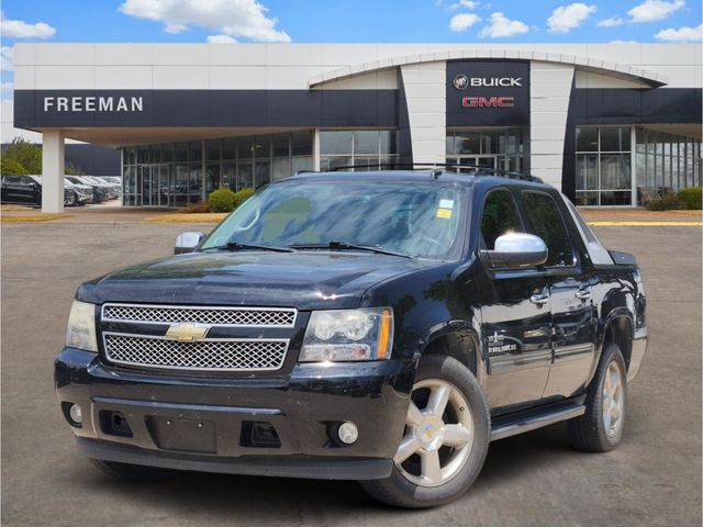 2011 Chevrolet Avalanche LT RWD
