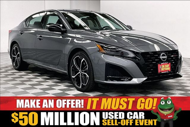 Gray (Gun Metallic) 2026 Nissan Altima Sedan Front-Wheel Drive Continuously Variable Transmission