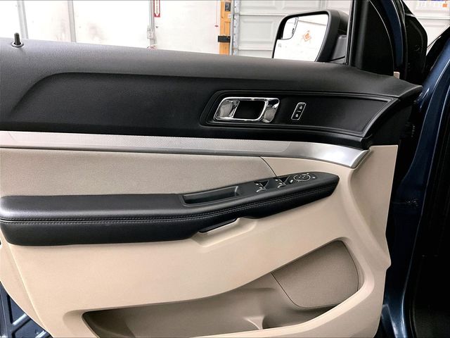 2018 Ford Explorer Base Blue at Subaru and VW of Moon Township