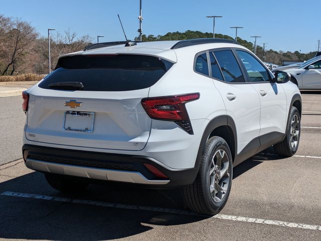 2025 Chevrolet Trax LT photo
