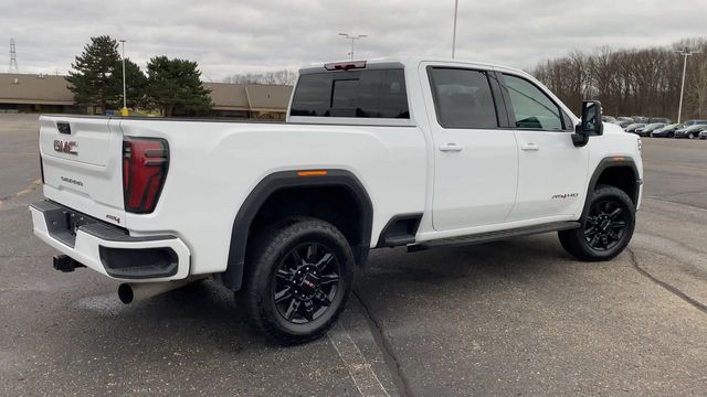 2024 GMC Sierra 2500HD AT4 8