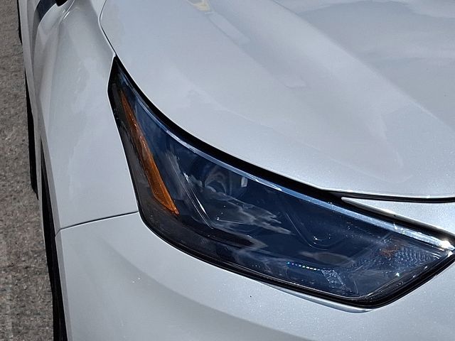 Used 2023 Toyota Highlander SUV
