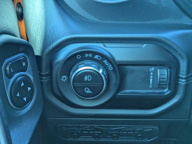 2025 Jeep Gladiator High Tide