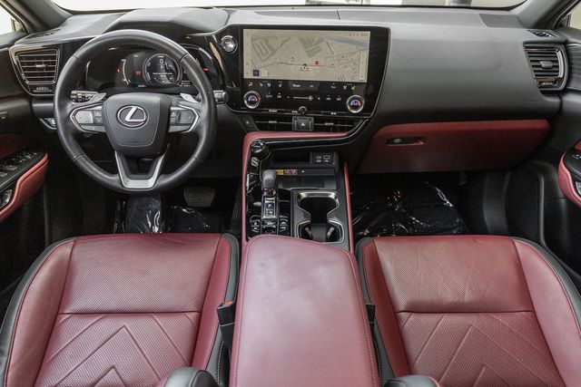 2024 Lexus NX 450h+ Luxury photo