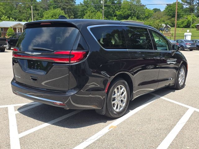 2023 Chrysler Pacifica Touring L:46447A
