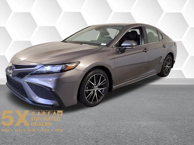 2024 Toyota Camry SE photo