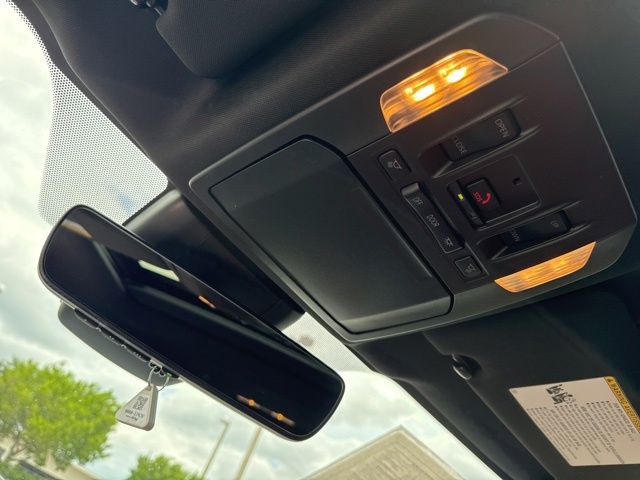 Used 2024 Toyota Highlander SUV